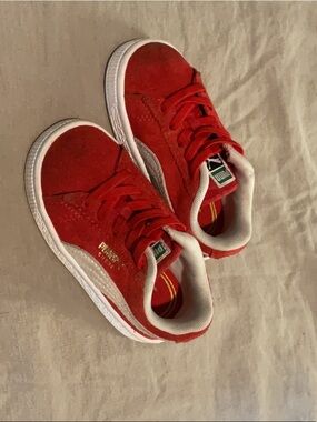 Red Puma Suede Kids Size 6c